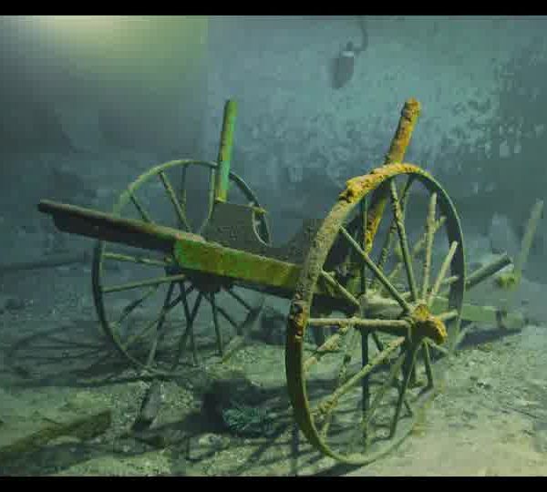 Abandoned_plow_in_the_underwater_mines_161129CK